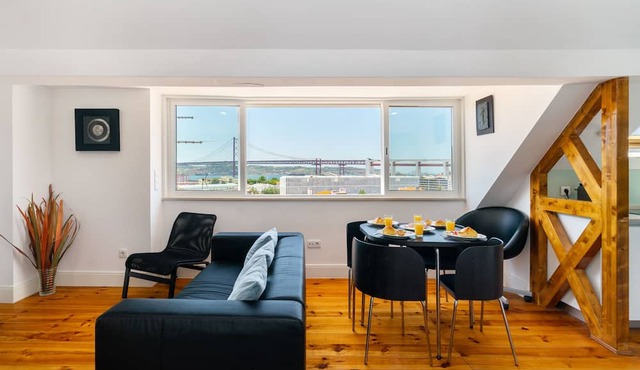 Premium River View Apartment