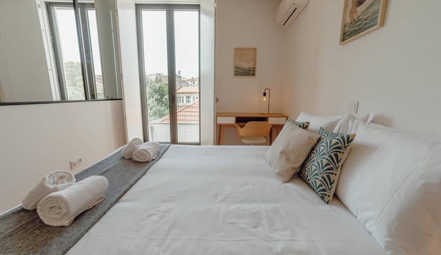 Courtyard Oporto Design Apartment G in Porto