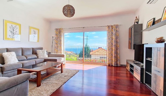 Casa Eleanor by LovelyStay in Estreito da Calheta