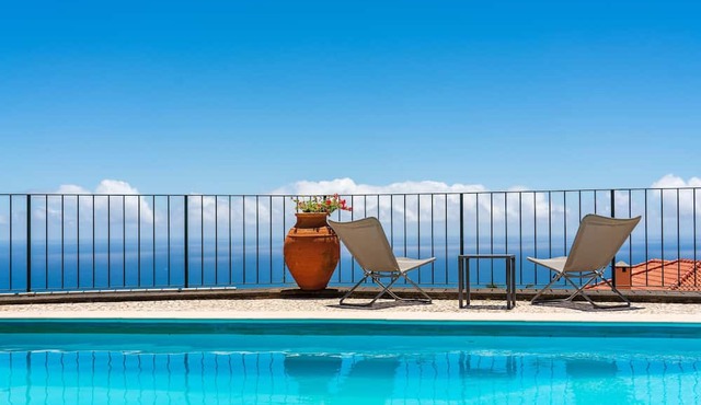 Quinta D'Alegria by Our Madeira