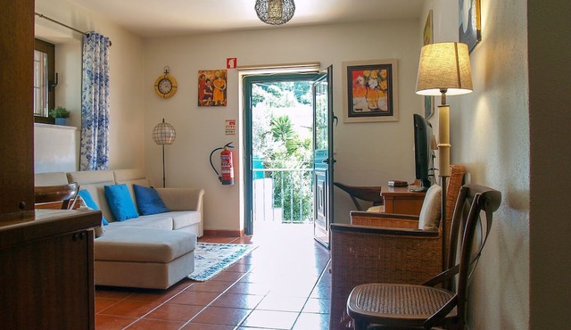 House in quiet area of ​housing. But close to the center.