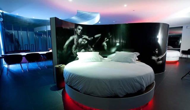 Mood - Private Suites in Montijo