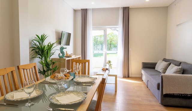 Silver Seahorse Garden Retreat