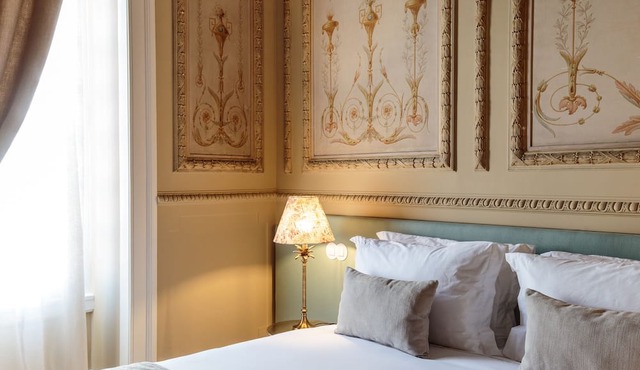 Dear Lisbon -Valmor Palace