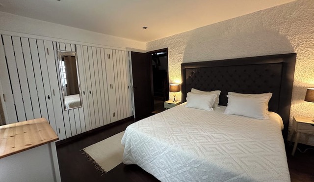 Rustic-style chalet in the heart of the island. in Pico da Pedra