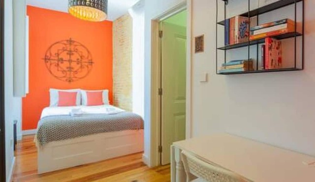 Old Town Chiado Balcony Aircon by LD Apartments in Lisbon