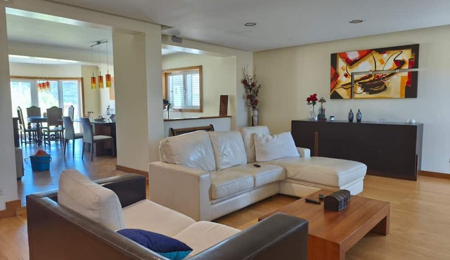 2 Floors Villa Close Ap lia Beach