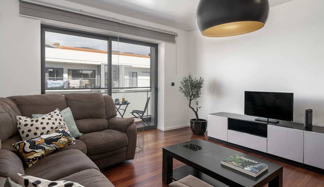 Comfortable and Near Funchal - Barreiros IV