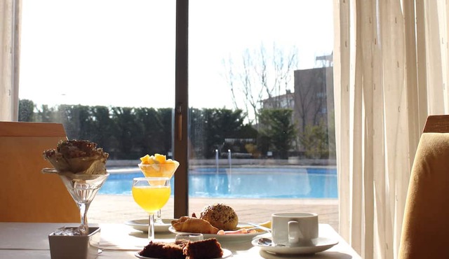 Hotel Meia Lua