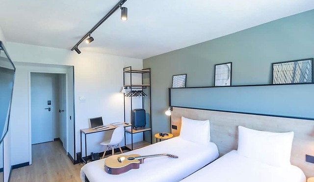 Ibis Guimaraes