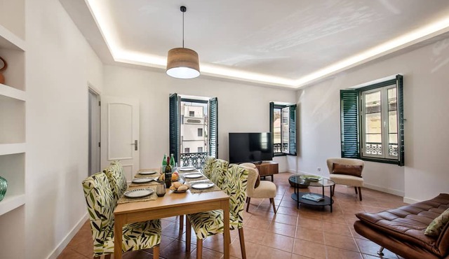 Casa Rizzo in Faro With 2 Bedrooms and 2 Bathrooms in Faro