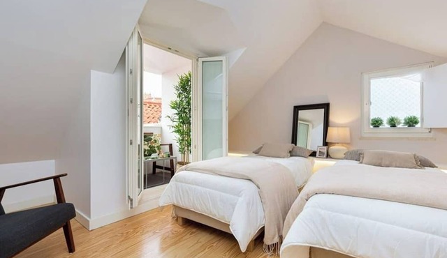 Apartment Downtown Lisbon 3 Bedrooms Balcony