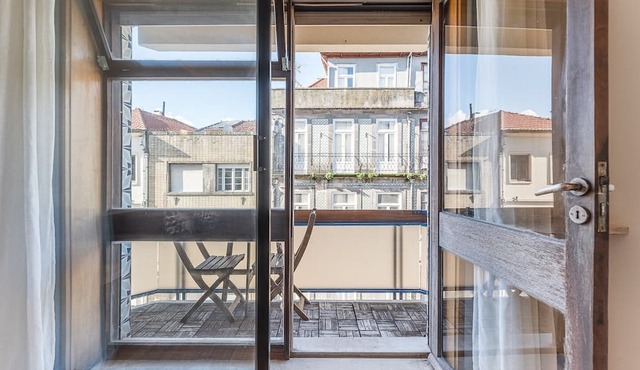 GuestReady - Cozy Bright apartment with a Balcony in Porto