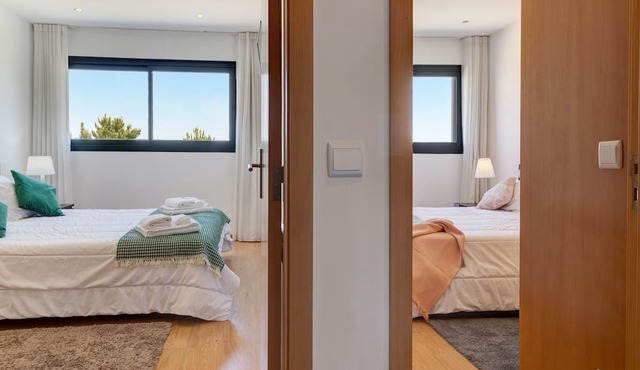 Holiday Apartment 'Sublime Mundo' with Shared Pool, Balcony & Wi-Fi