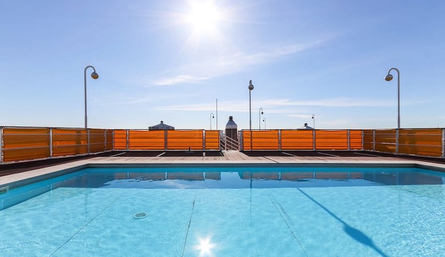 Lisbon Flower 360º - Your Lovely Flat with Pool and Parking