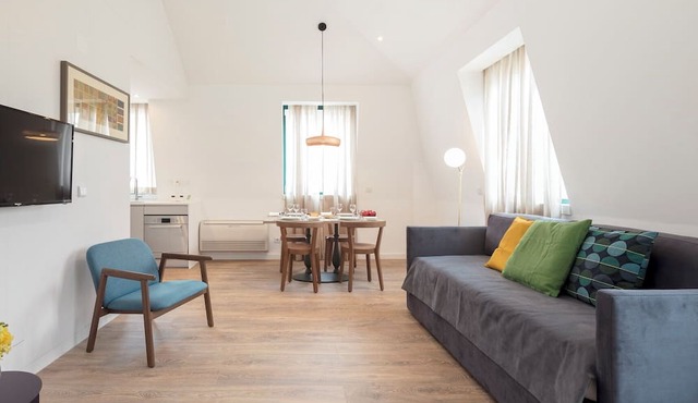 LSA Chiado Emenda by Numa