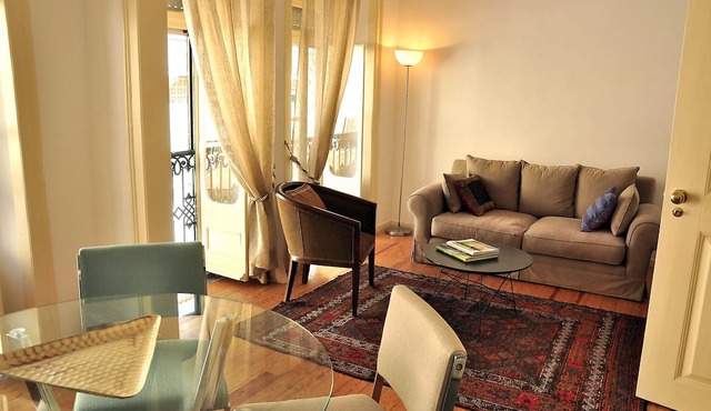Comfortable and stylish apartment, fully equipped, in Lapa in Lisbon