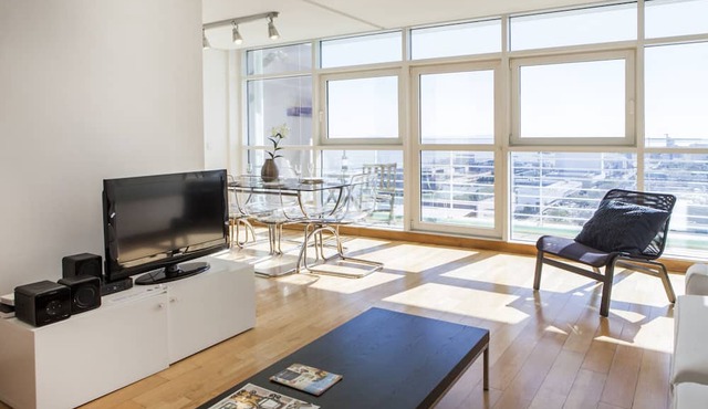 RENT4REST LISBON PARQUE DAS NAÇÕES 17TH FLOOR RIVER VIEW