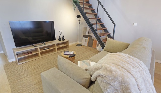 ON Apartments - Family - Free Parking & Pet Friendly
