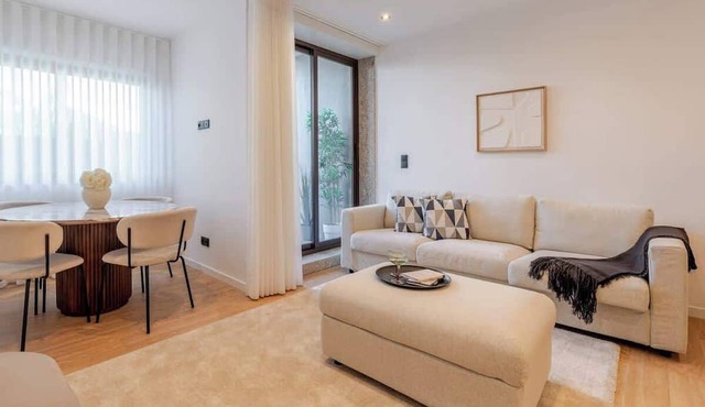 Urban Terrace & Stylish Living Spaces by HostWise