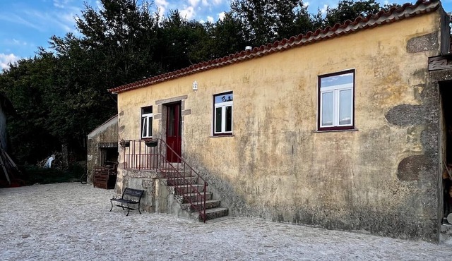 Casa do Caseiro: Mountain View, Wi-Fi & Air Conditioning in Sandiães