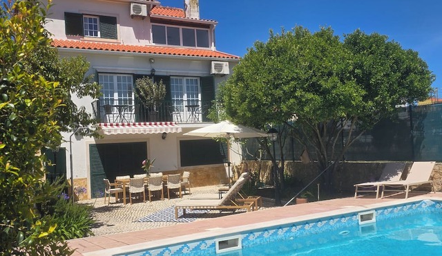 Casa Forever Young — Perfect 4-Bedroom House with Pool in Fabulous Sesimbra in SESIMBRA