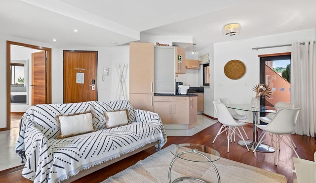 Baia da Luz Resort | 1BR with Pool by LovelyStay in Praia da Luz