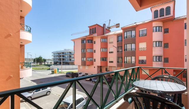 Estrela Do Mar Apartment with Balcony and Wi-Fi in Atouguia da Baleia