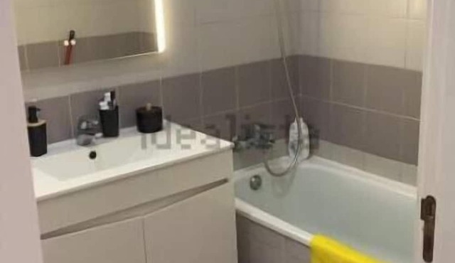 2 Bedrooms Furnished with Elevator in Aristides Mendes Square