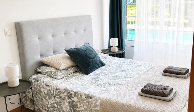 Bed and breakfast with shared pool (10m2)