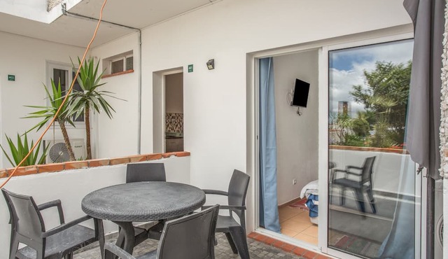 Apartment 'Pool View' with Shared Pool, Shared Garden and Wi-Fi