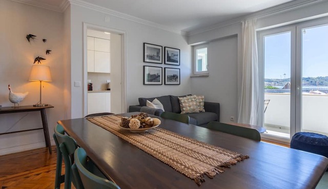 Charming Belém 3BDR Property by LovelyStay