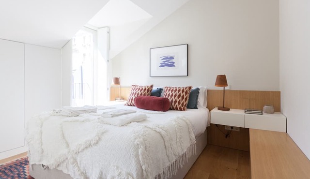 FLH Restauradores Deluxe Apartment with Terrace in Lisbon