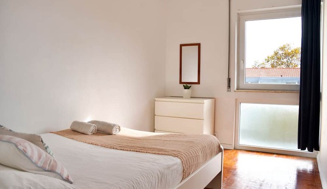 Apartment 'Close To The Beach' with Wi-Fi and Air Conditioning
