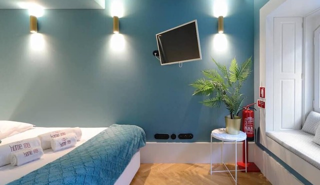 HM - Infante Riverside Apartment B in Porto