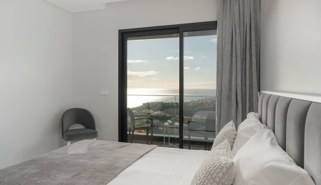 Saraiva Hills - With sea views in Câmara de Lobos in Câmara de Lobos