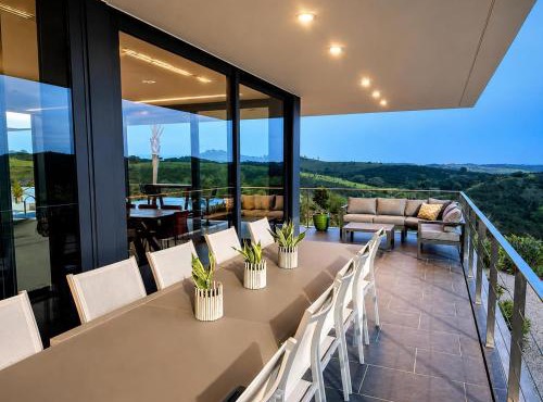 Villa Sernadinha - Infinity Pool & Mountain Views in Lagos