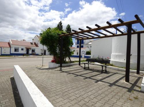 Little house in the village of Palma in Alcácer do Sal in Setubal