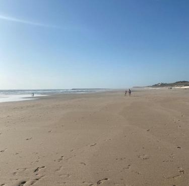 DreamScape Ofir - Riverfront retreat by the sea in Esposende