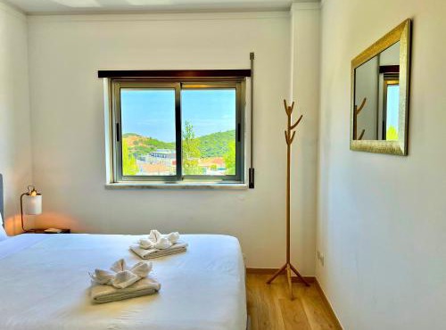 Castle Apartment - The Most Beautiful View of the Castle of Sesimbra!