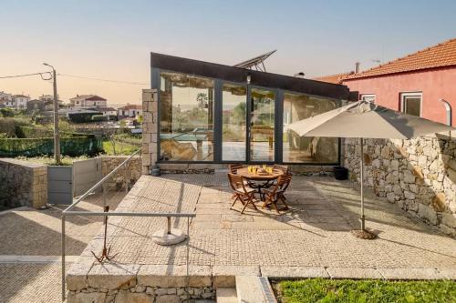 Stone by the Sea - Mountain & Beach Retreat w/Pool in Viana do Castelo