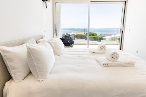Villa 911 Black Rock Cliff Luxury in Praia da Luz in Lagos