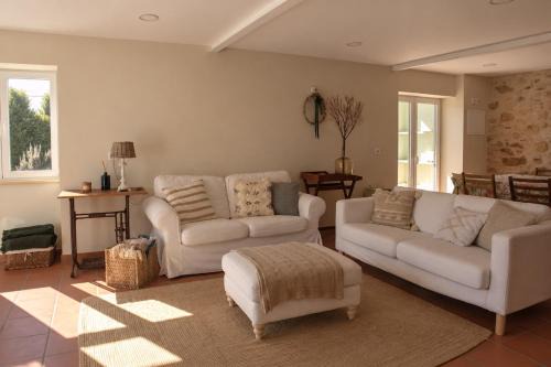 Casal de São José - Peaceful Country House near Mafra and Lisbon - Pool, Space, Confort in Mafra