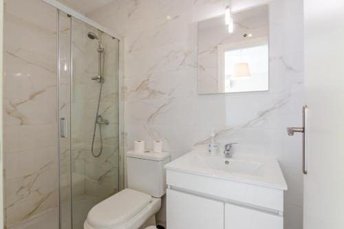 Maia Oporto Suites