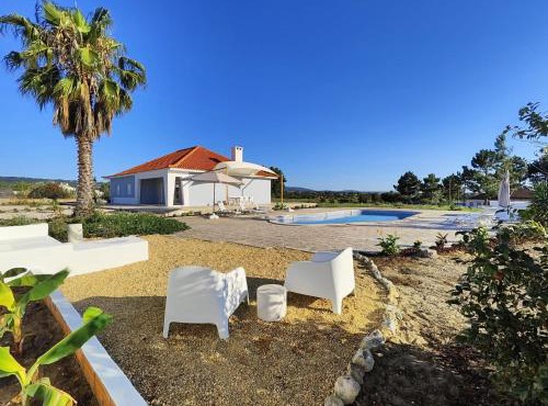 Palmela Sunset Villa in Palhais
