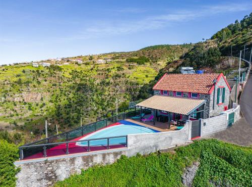 Ocean Panorama House by Homie in Calheta