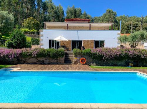 Stay in Minho Casa da Boavista in Cossourado