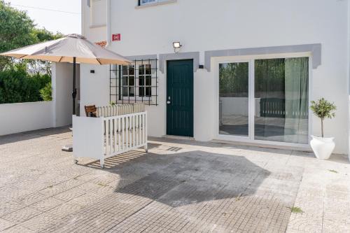 Casa do Ze Grande - Private Patio with BBQ in Praia de Santa Cruz