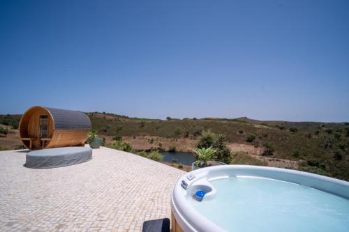 Villa Sernadinha - Infinity Pool & Mountain Views