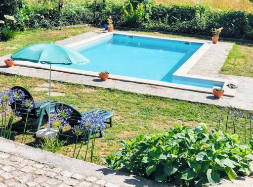 House with Shared Pool in Águeda, Mountain View in Meada